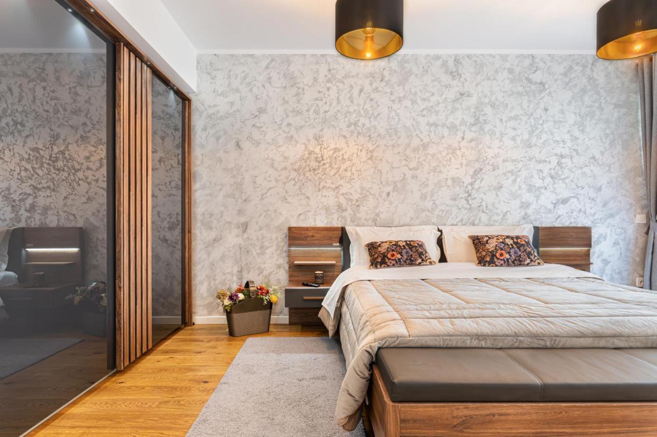The Wolf Residence Braşov Extérieur photo